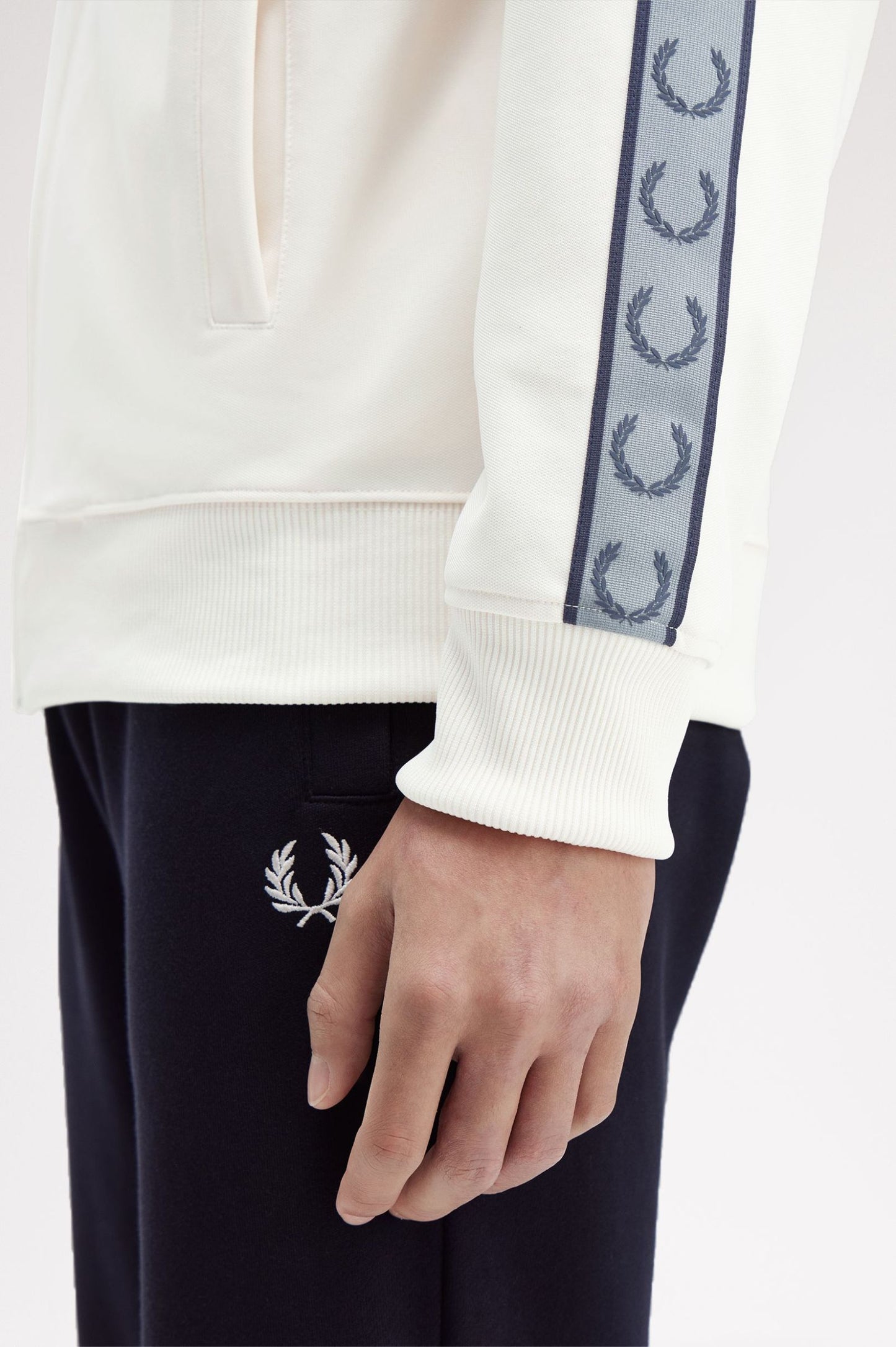 Fred Perry Contrast Tape Track Ecru / Navy