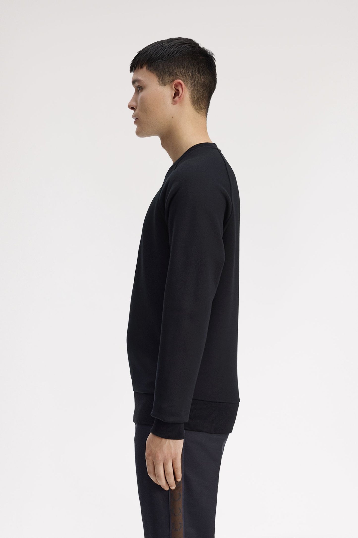 Fred Perry Outline Lrl Wrth Sweatshirt Black