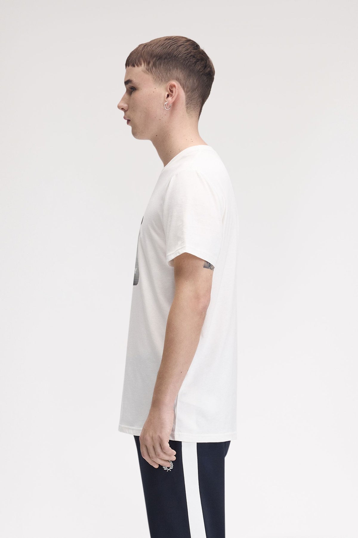 Fred Perry Laurel Wreath Digital T-Shirt Snow White