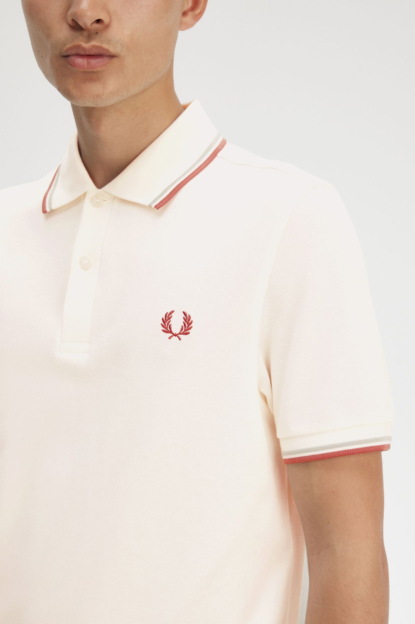 Fred Perry Polo M3600 Light Ecru / Silver Blue / Cinnamon