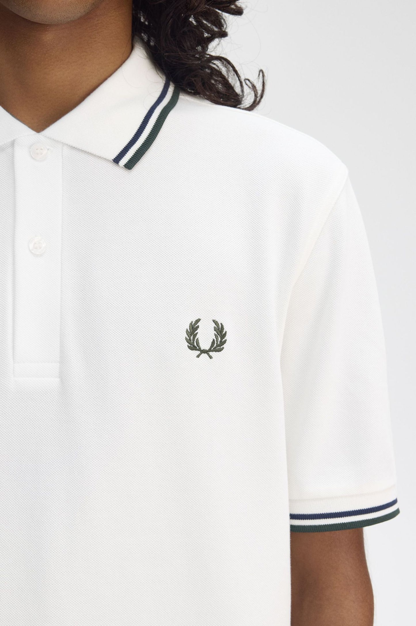 Fred Perry Polo M3600 Snow White / Tennis Blue / Court Green