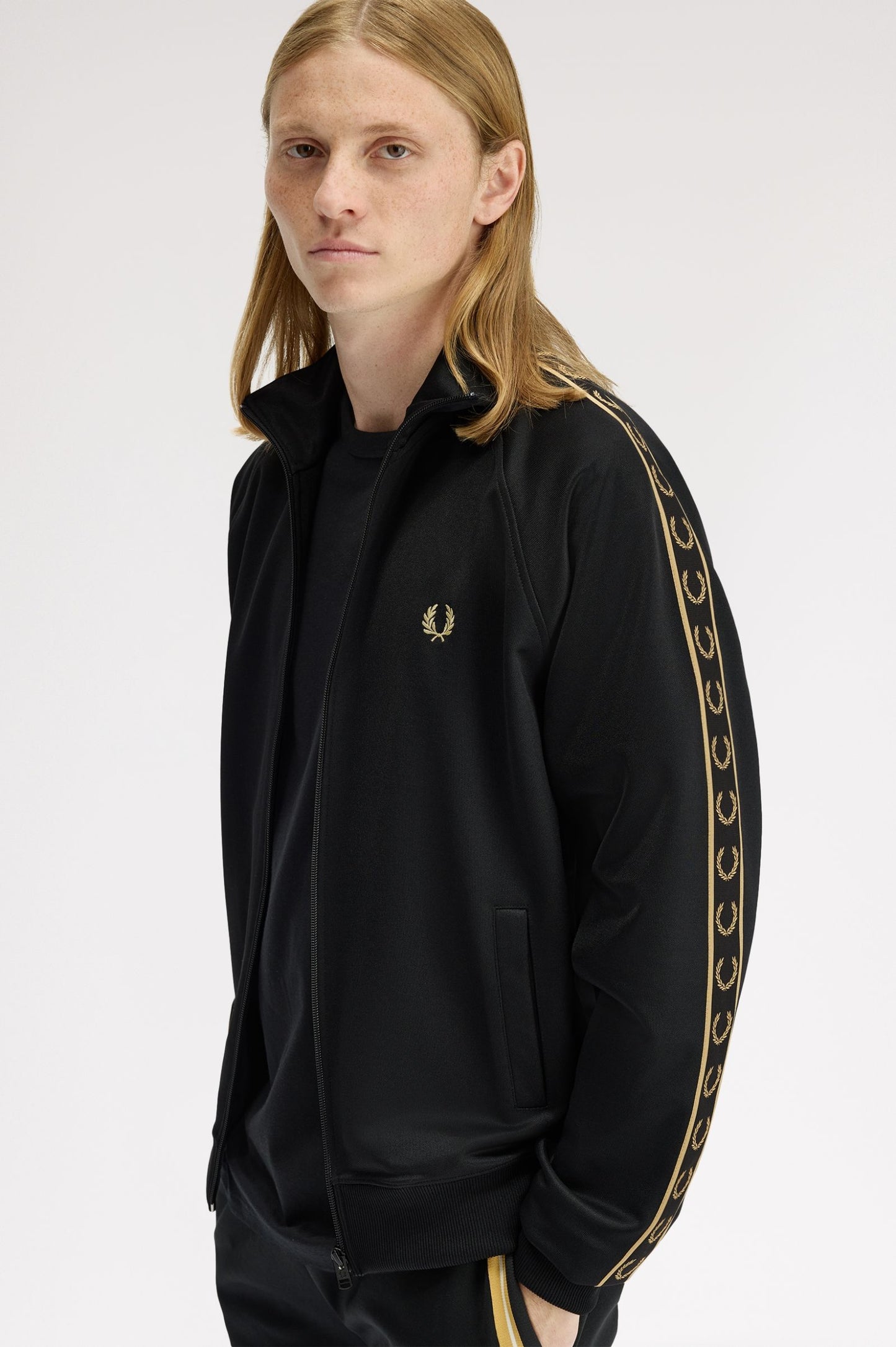Fred Perry Contrast Tape Track Black / Champagne