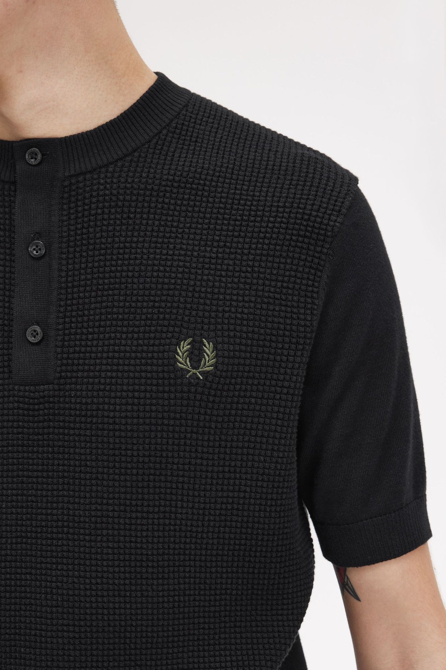 Fred Perry Waffle Stitch Henley Shirt Black