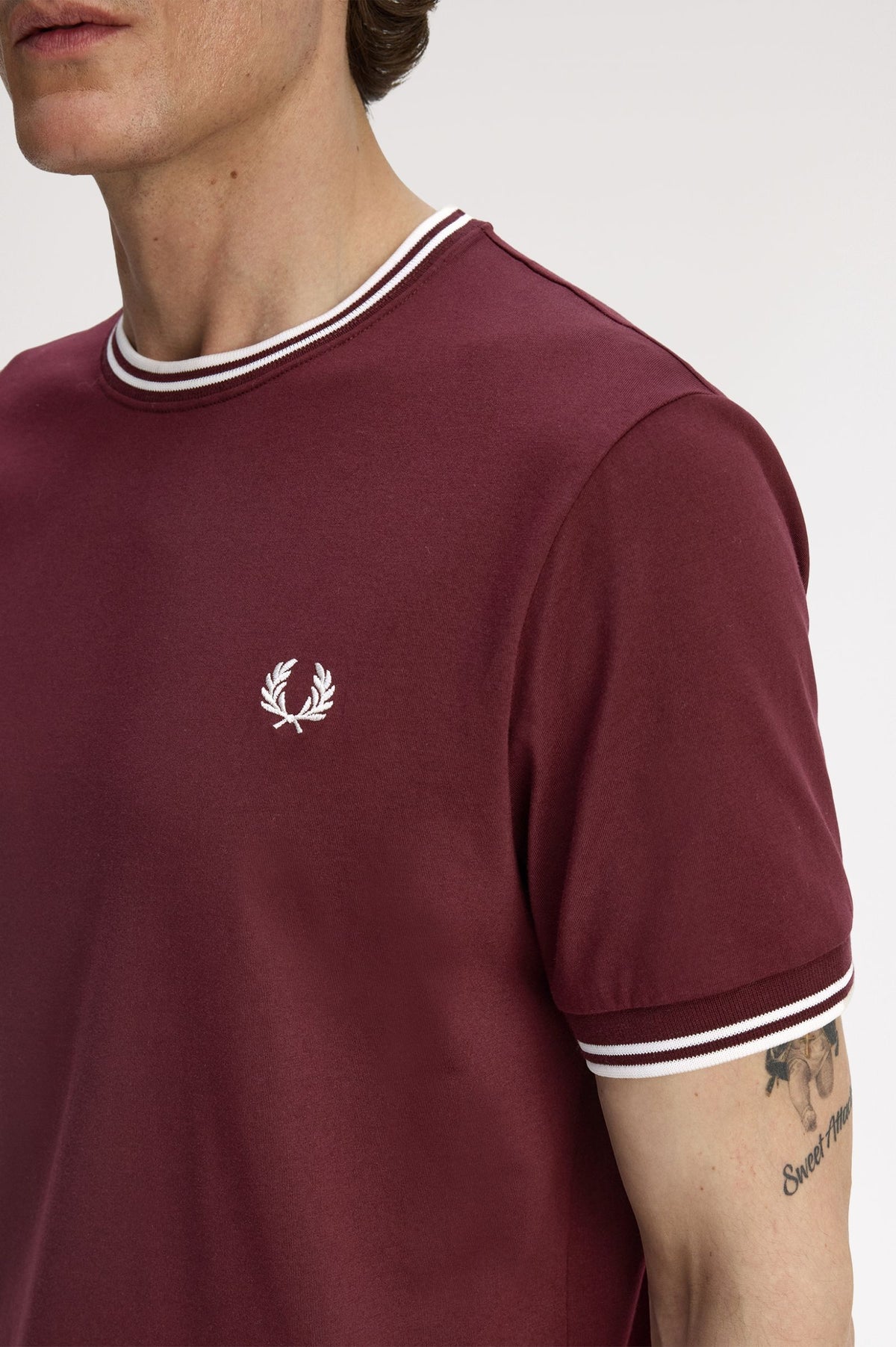Fred Perry Twin Tipped T-Shirt Oxblood / Ecru