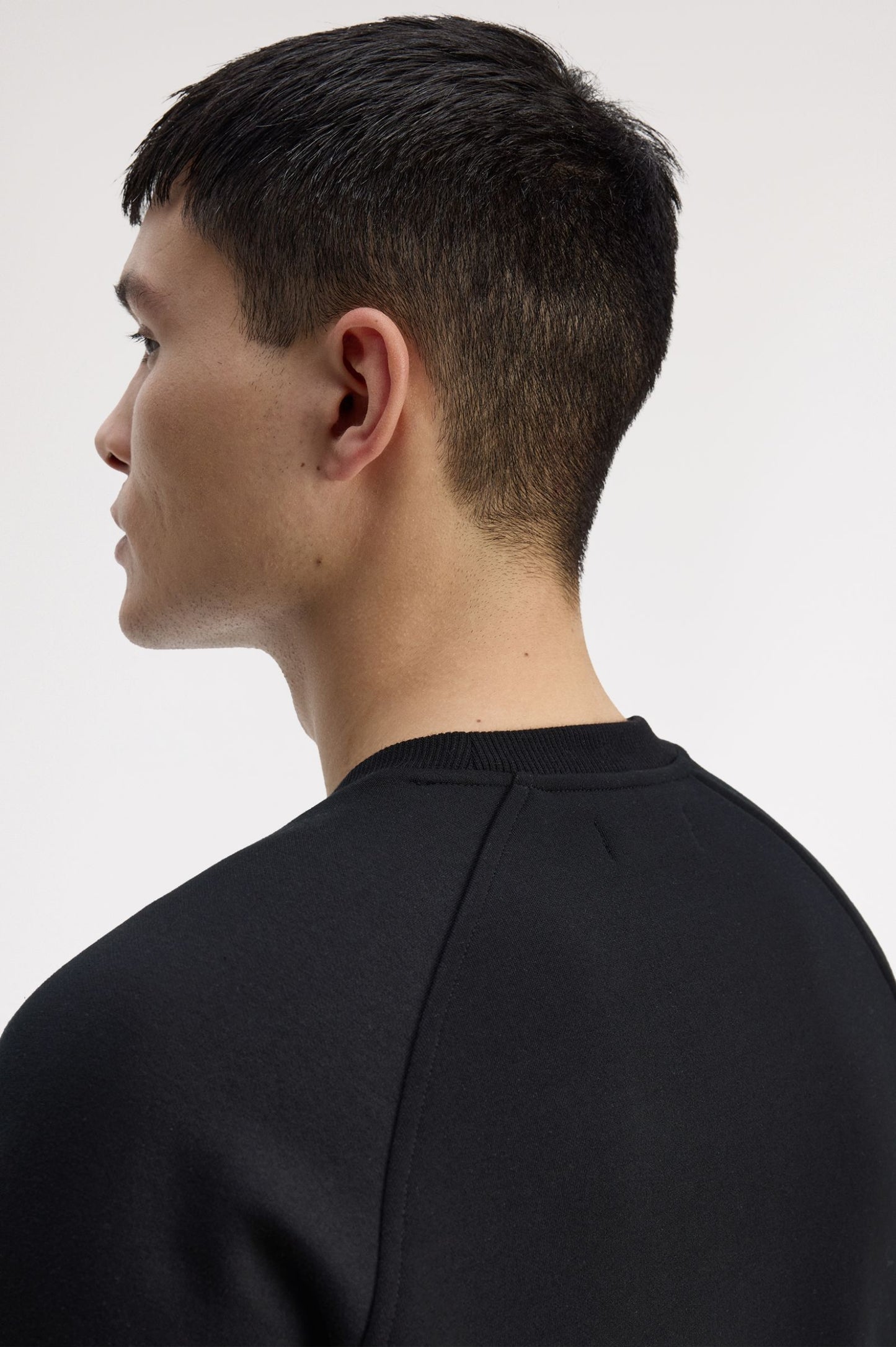 Fred Perry Outline Lrl Wrth Sweatshirt Black