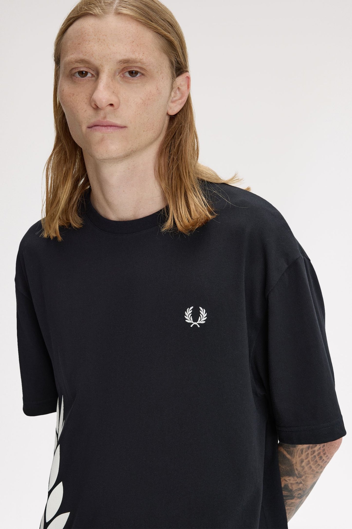 Fred Perry Textured Laurel Wreath T-Shirt Black