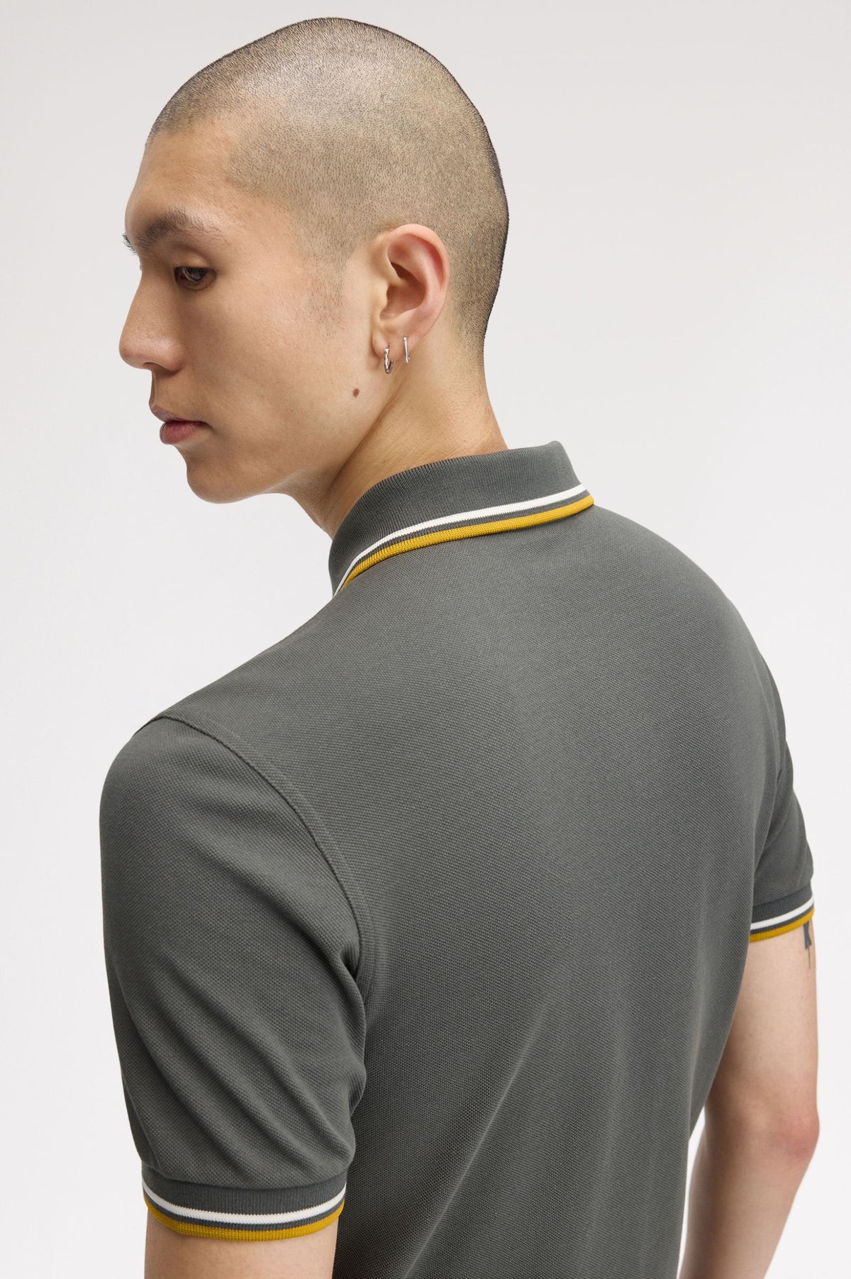 Fred Perry Polo M3600 Field Green / Ecru / Golden