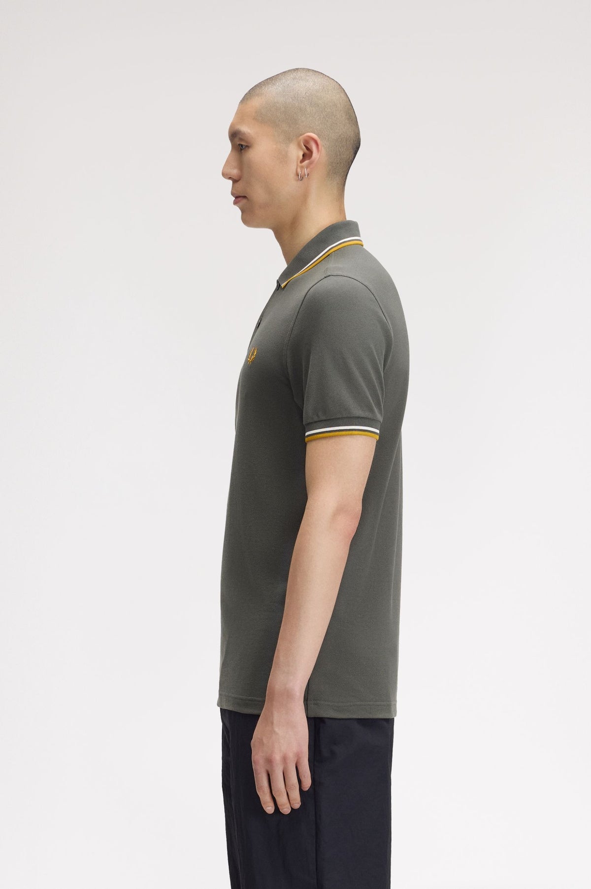 Fred Perry Polo M3600 Field Green / Ecru / Golden