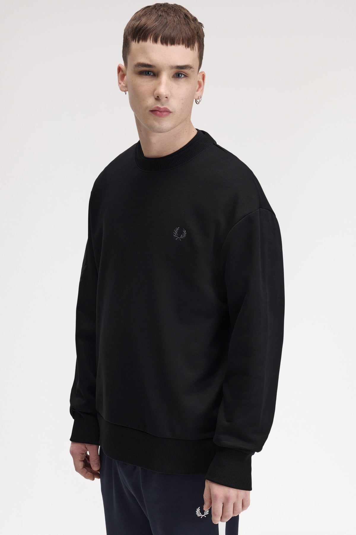 Fred Perry Reflective Laurel Wreath Sweatshirt Black