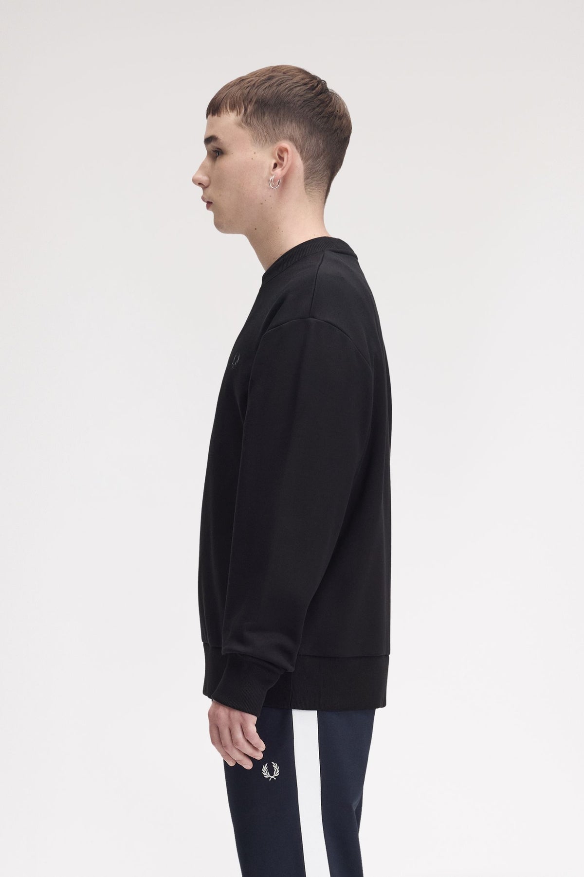 Fred Perry Reflective Laurel Wreath Sweatshirt Black