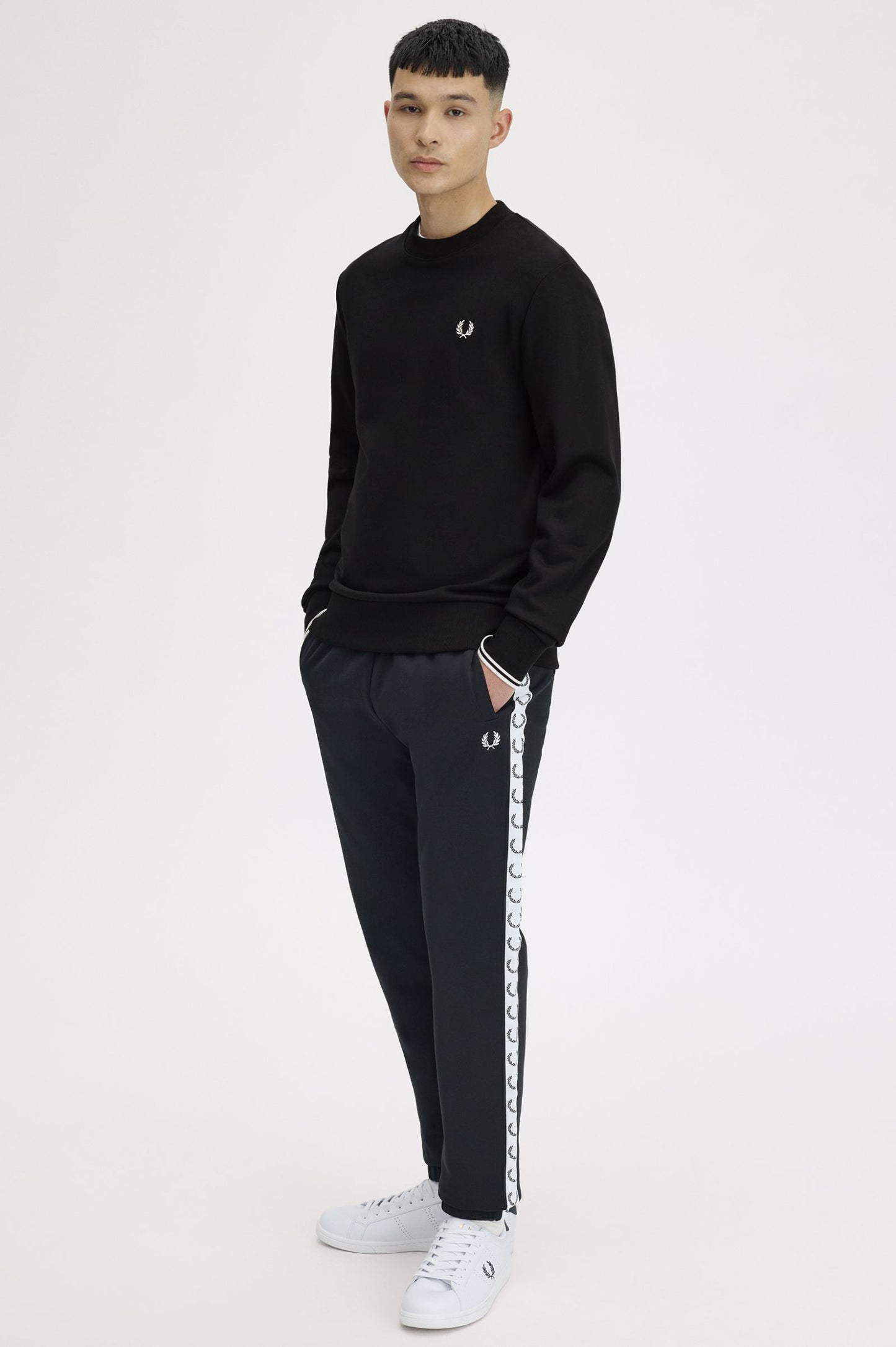 Fred Perry Crew Neck Sweatshirt Black / White / White